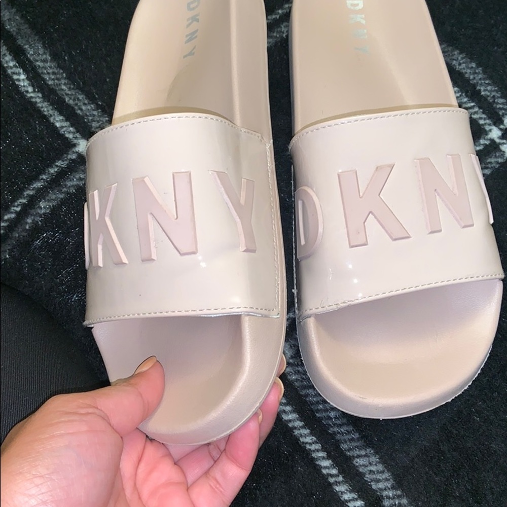 DKNY slides
